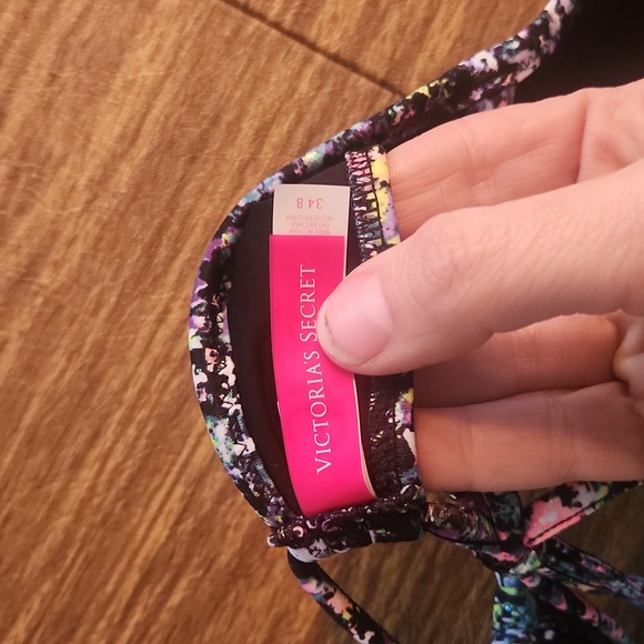 Victoria's Secret Swim Bikini size 34B - Picture 4 of 4
